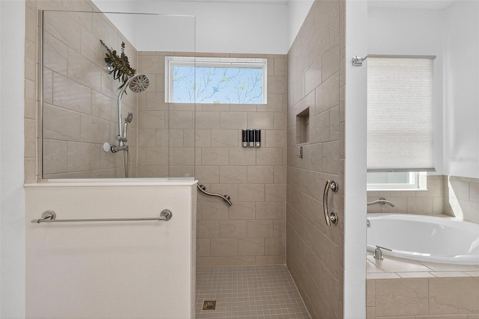 Image 47 of 90 For 8677 Bridgeport Bay Circle