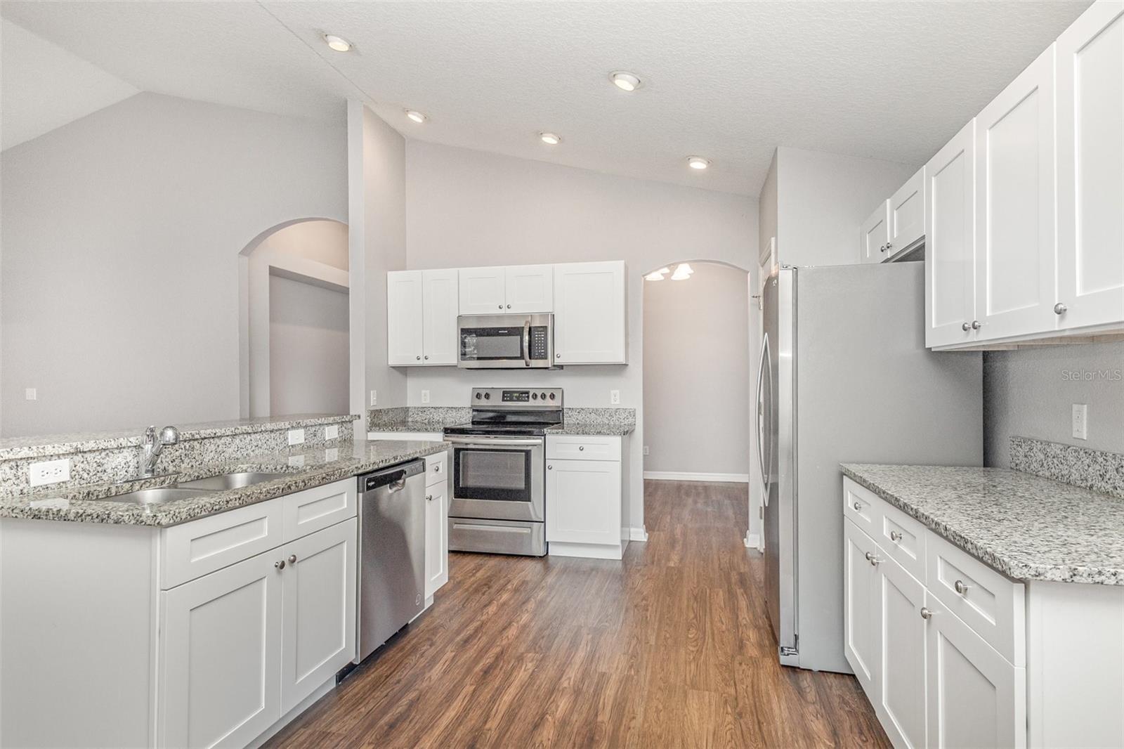 Image 2 of 15 For 204 Silver Palms Cir