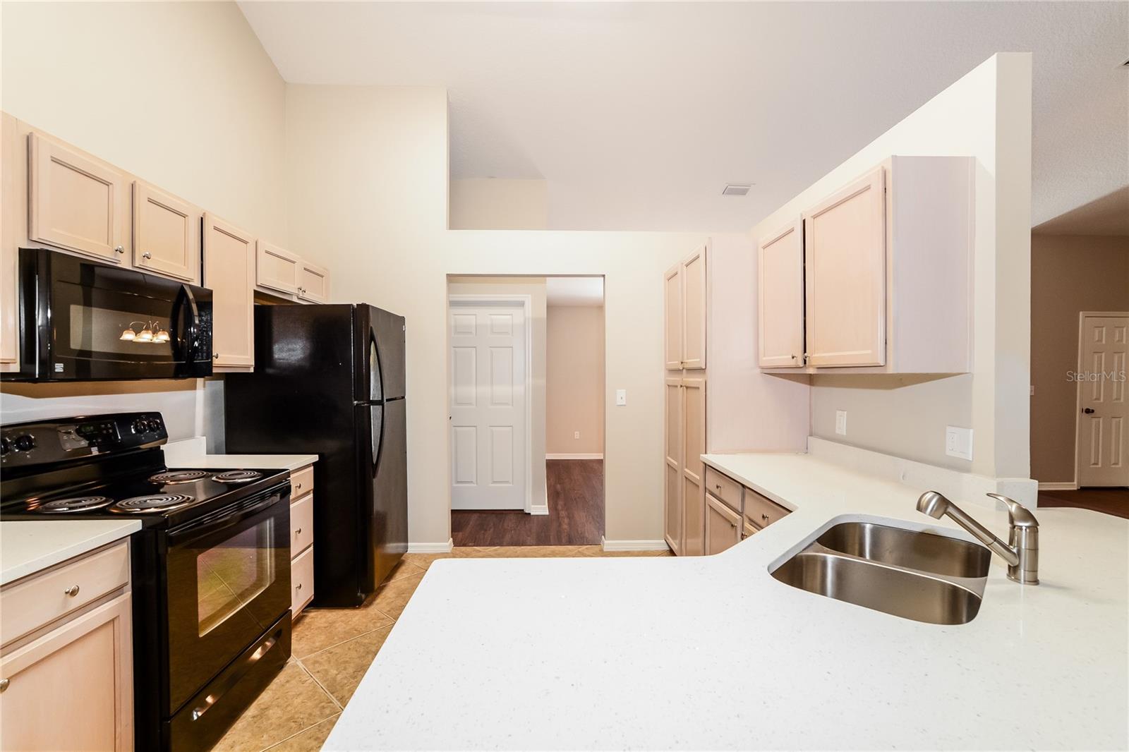 Image 6 of 15 For 605 Dorothy Circle