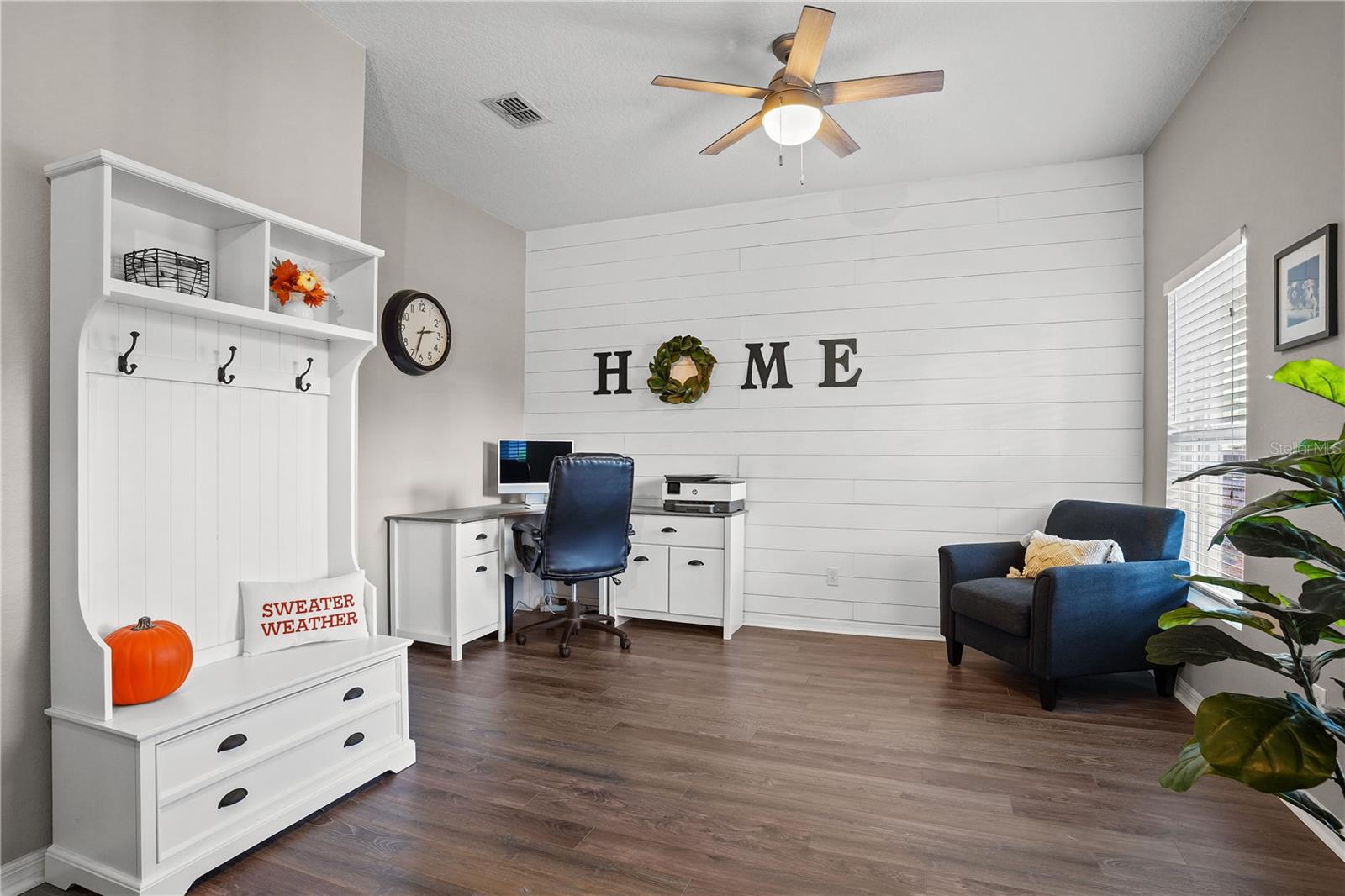 Image 23 of 52 For 7888 Pleasant Pine Circle