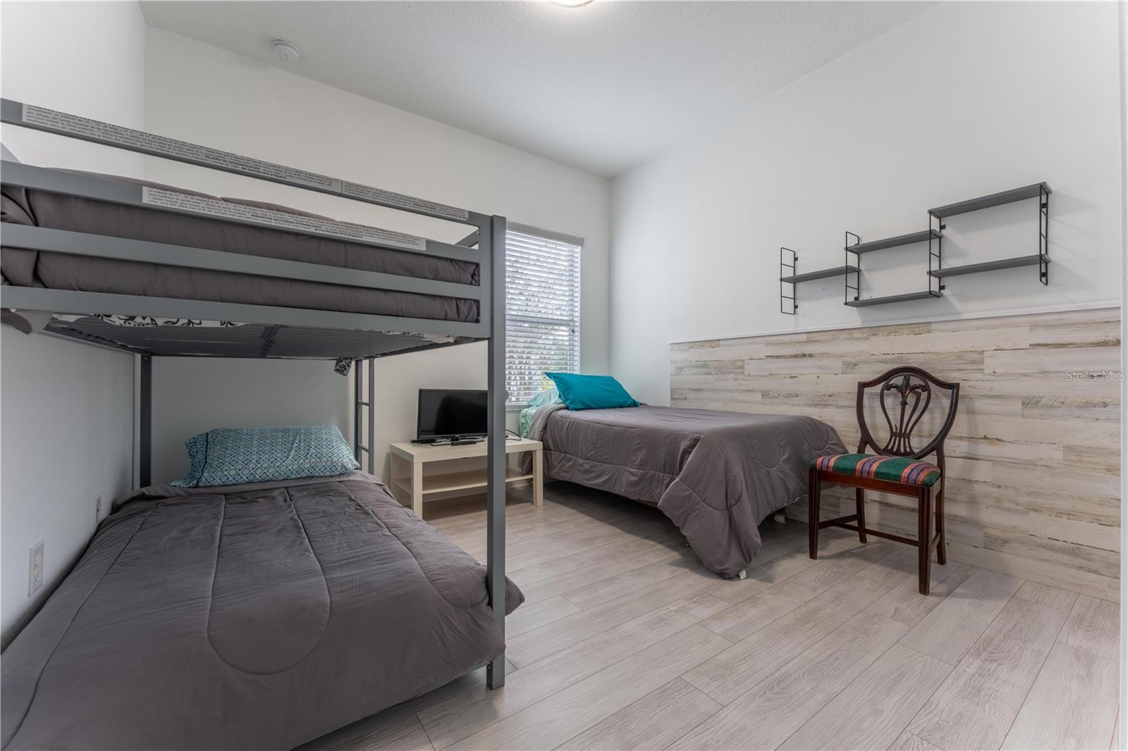 Image 41 of 60 For 3052 Youngford Street