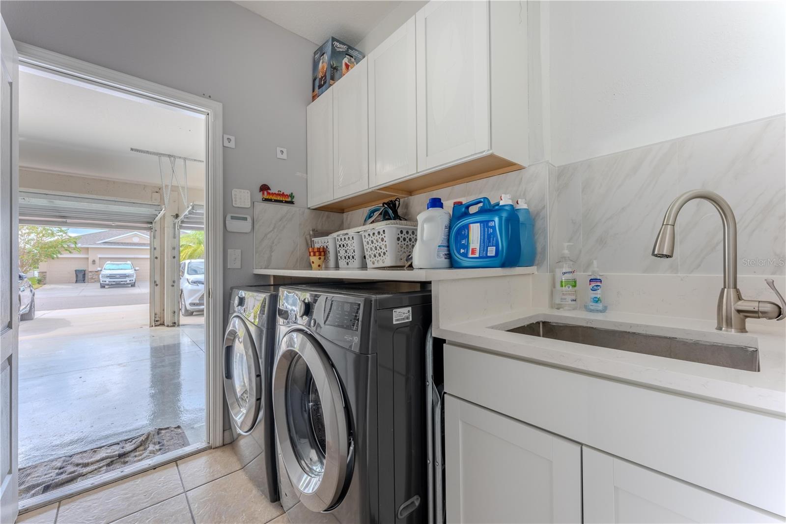 Image 46 of 60 For 3052 Youngford Street