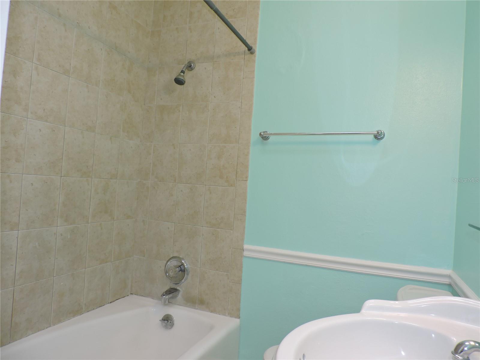 Image 17 of 19 For 145 Northmoor Road