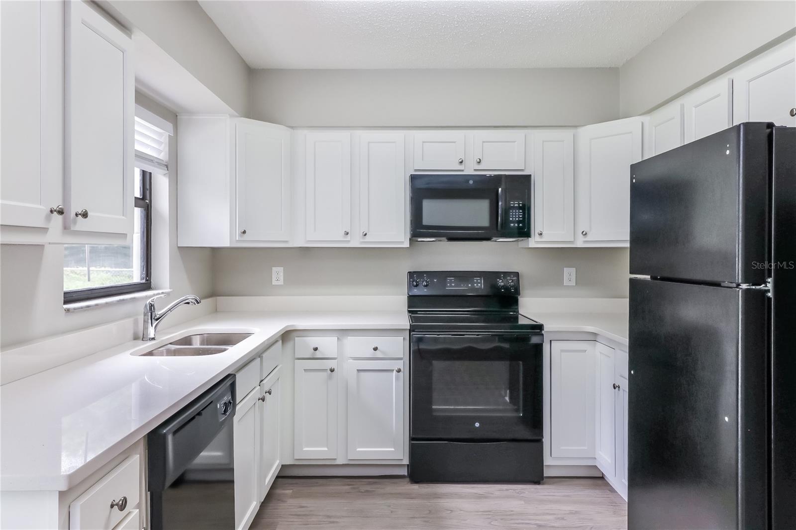 Image 7 of 16 For 8911 Navajo Avenue