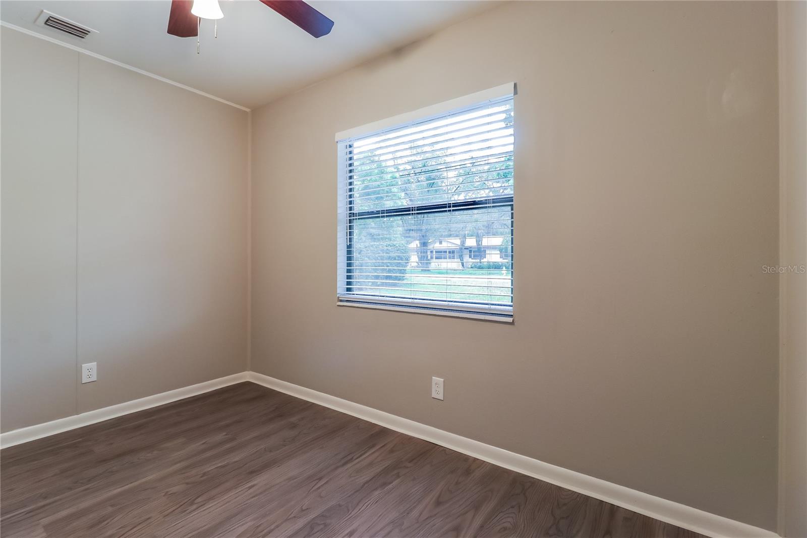 Image 8 of 16 For 8911 Navajo Avenue