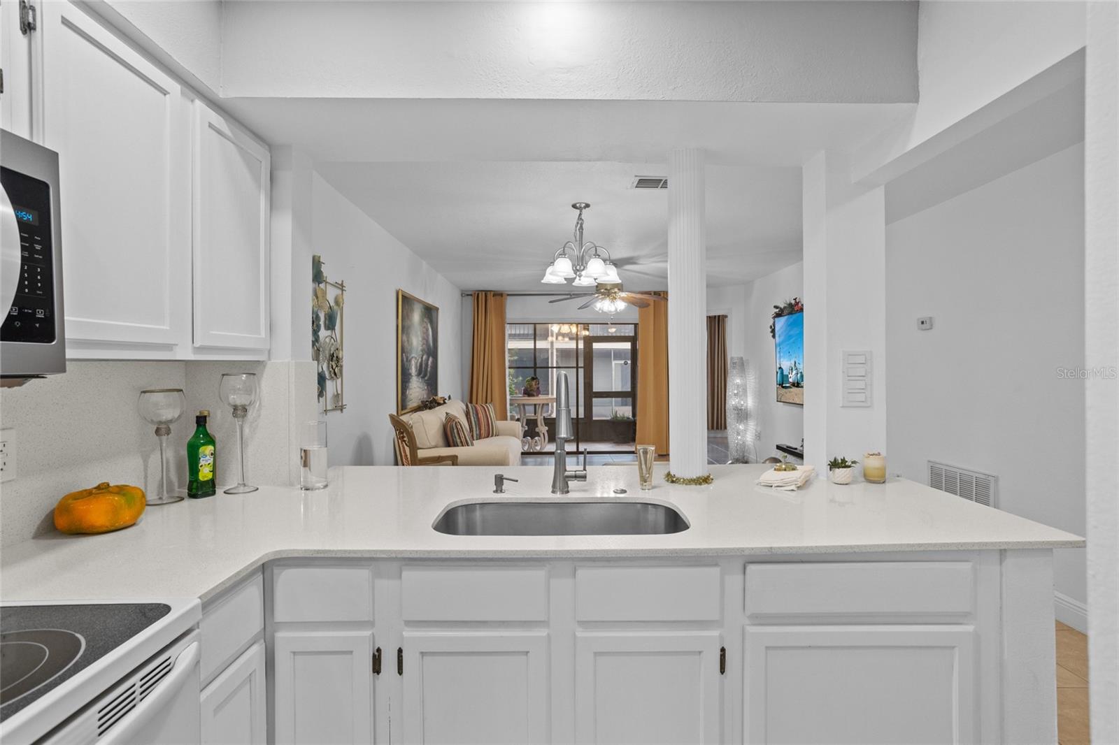 Image 8 of 36 For 3006 Semoran Boulevard 3