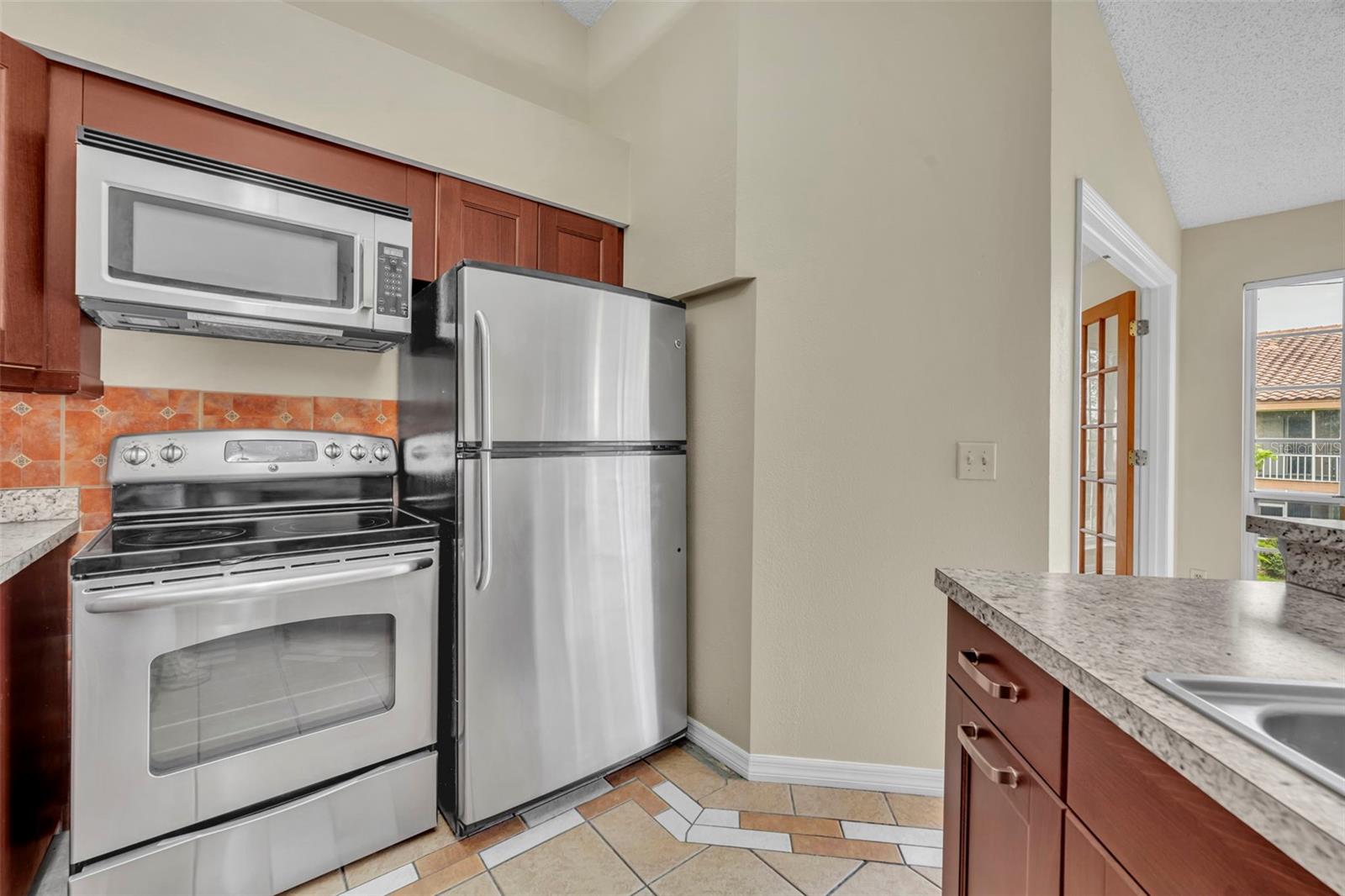 Image 14 of 36 For 4823 Brighton Terrace F