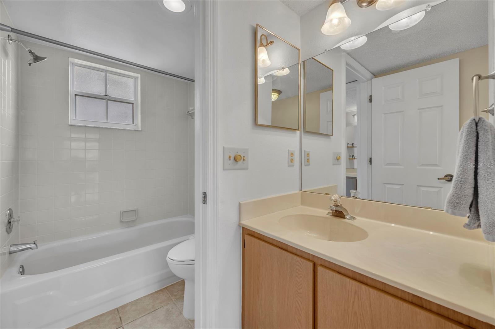Image 18 of 36 For 4823 Brighton Terrace F