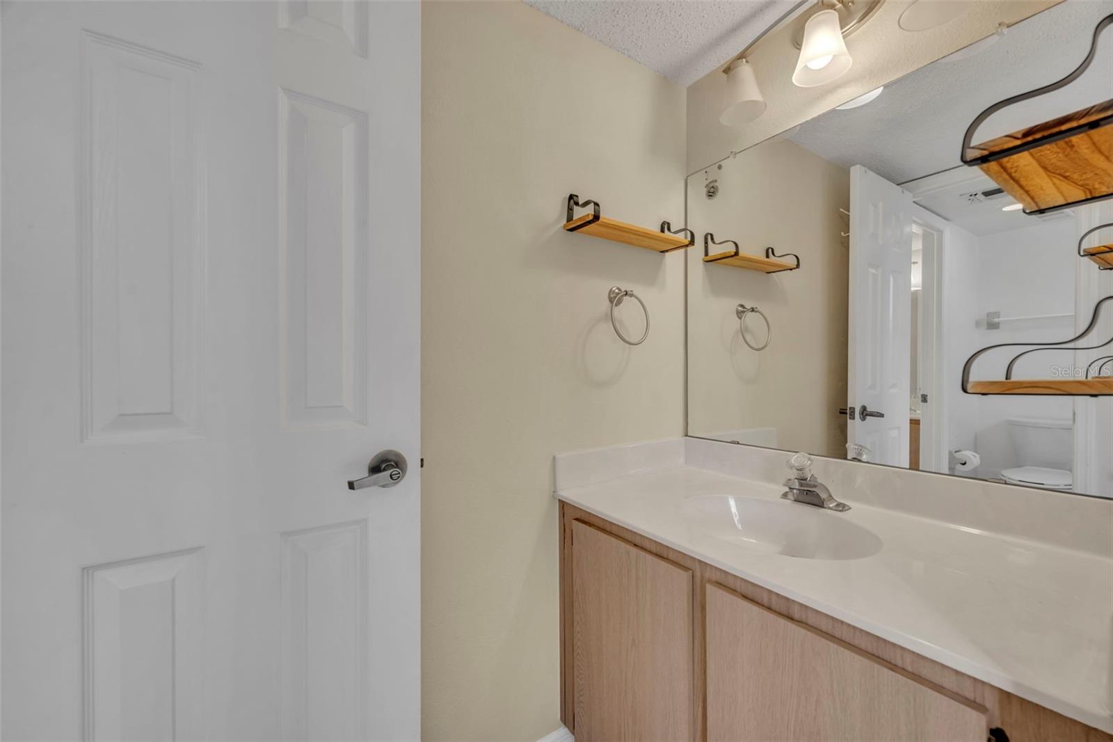 Image 22 of 36 For 4823 Brighton Terrace F