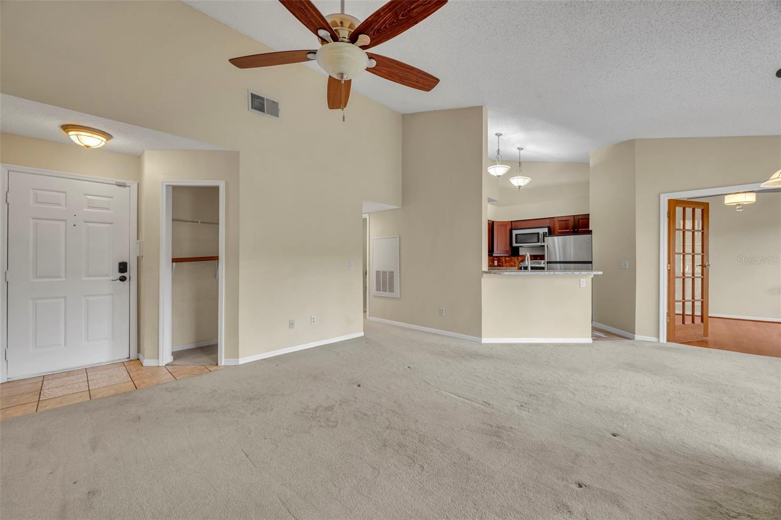 Image 5 of 36 For 4823 Brighton Terrace F