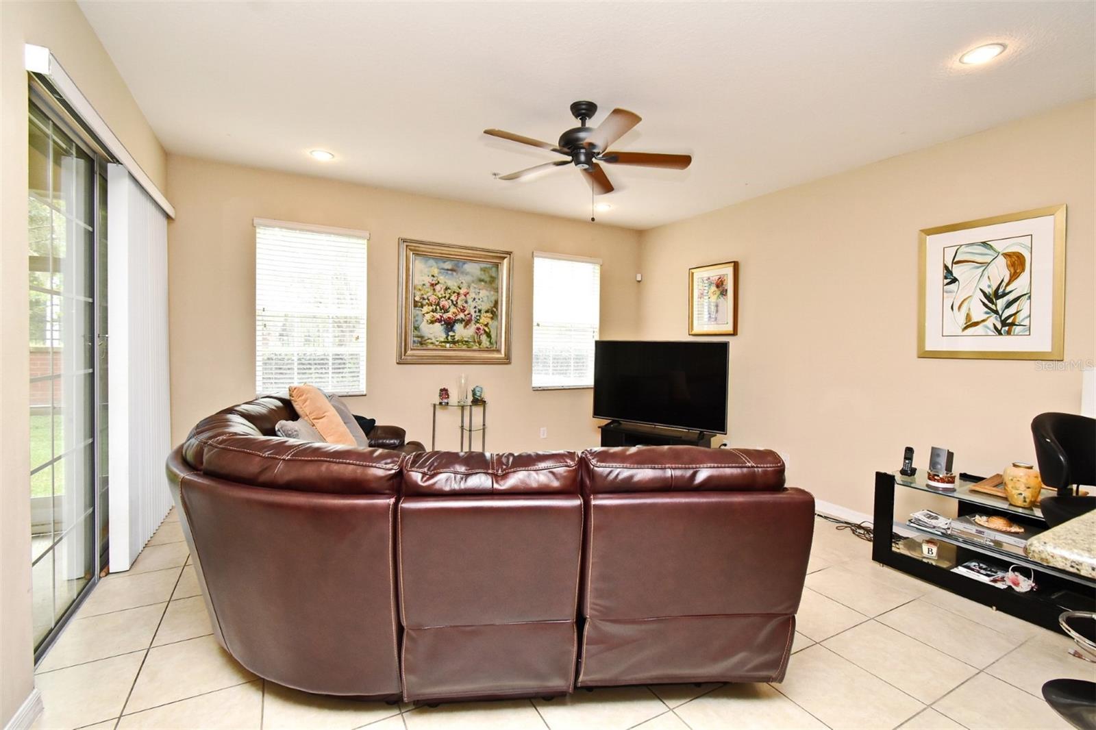 Image 17 of 42 For 451 Harbor Winds Court