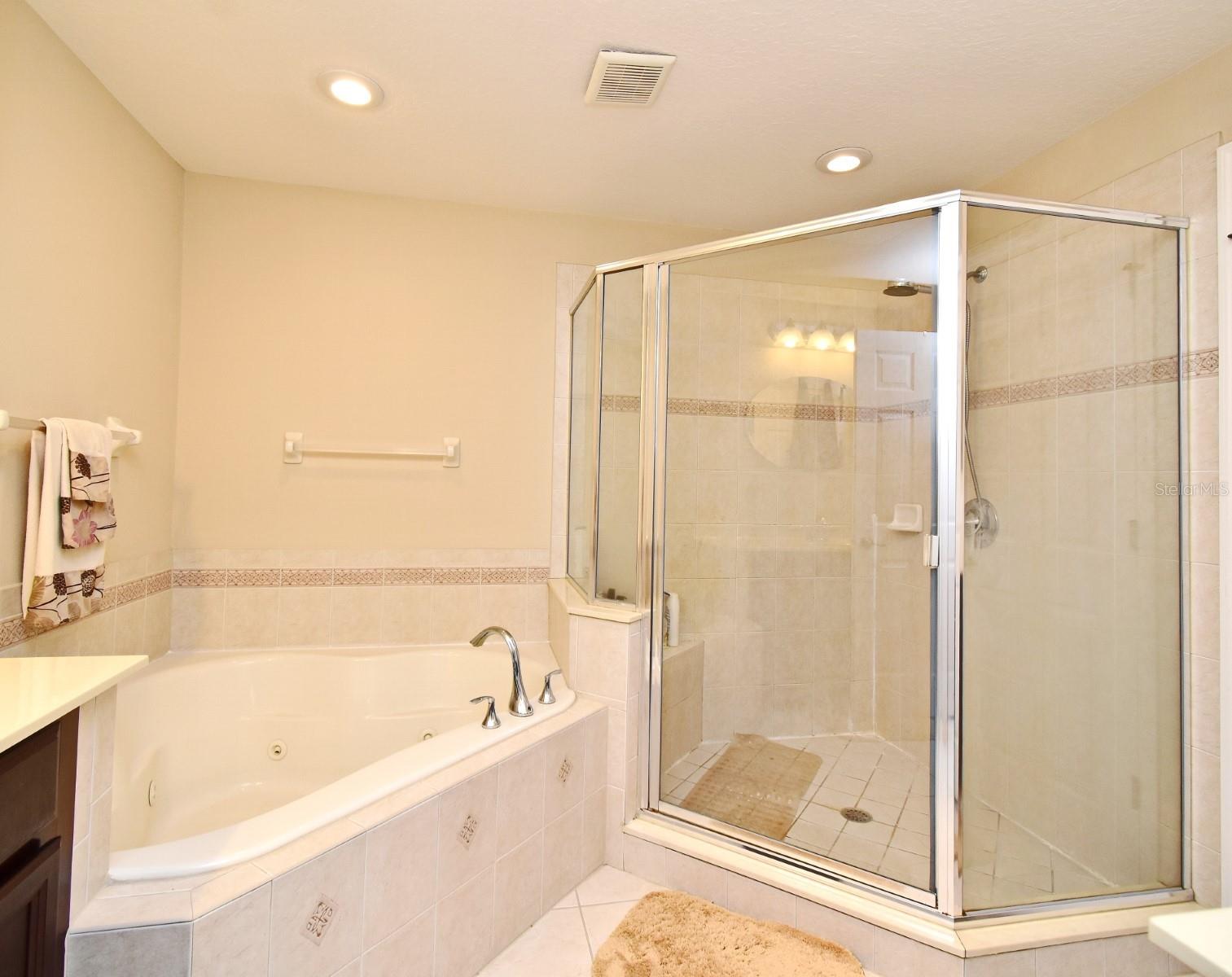Image 34 of 42 For 451 Harbor Winds Court