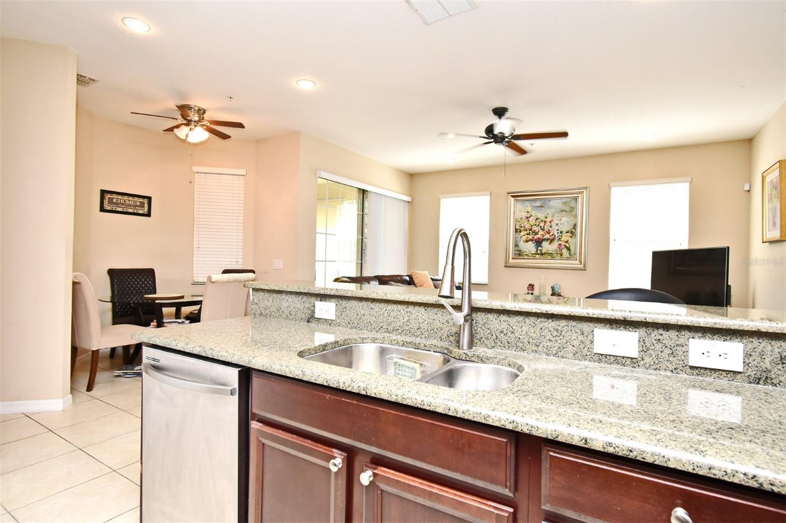Image 9 of 42 For 451 Harbor Winds Court