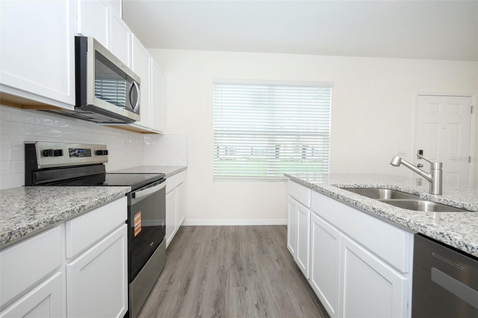 Image 6 of 42 For 2712 Gouda Drive