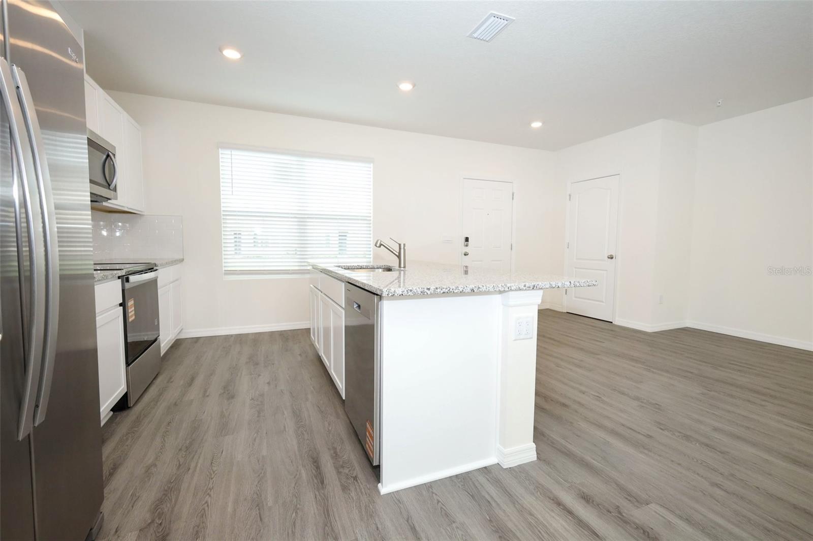 Image 7 of 42 For 2712 Gouda Drive