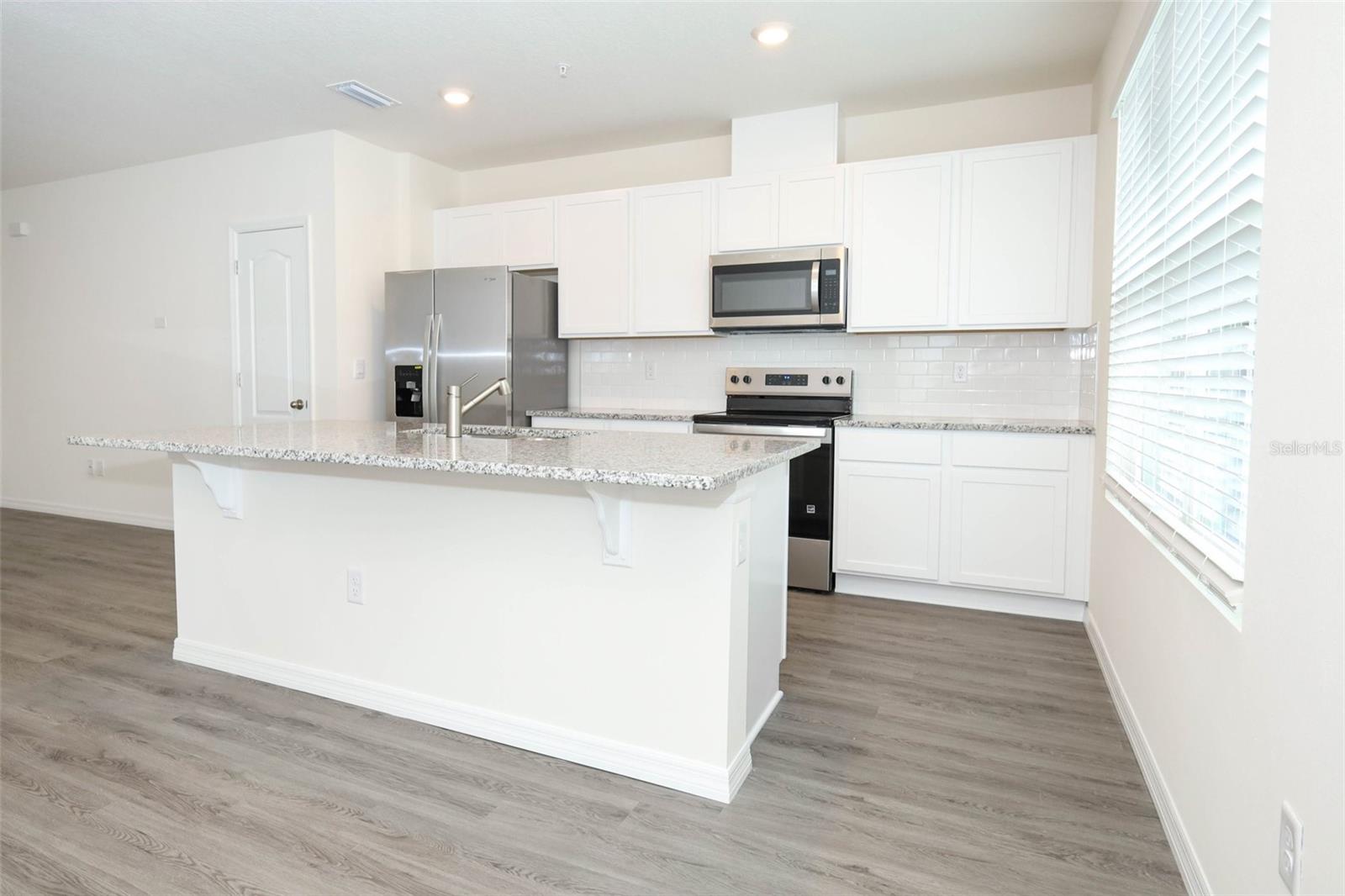 Image 9 of 42 For 2712 Gouda Drive