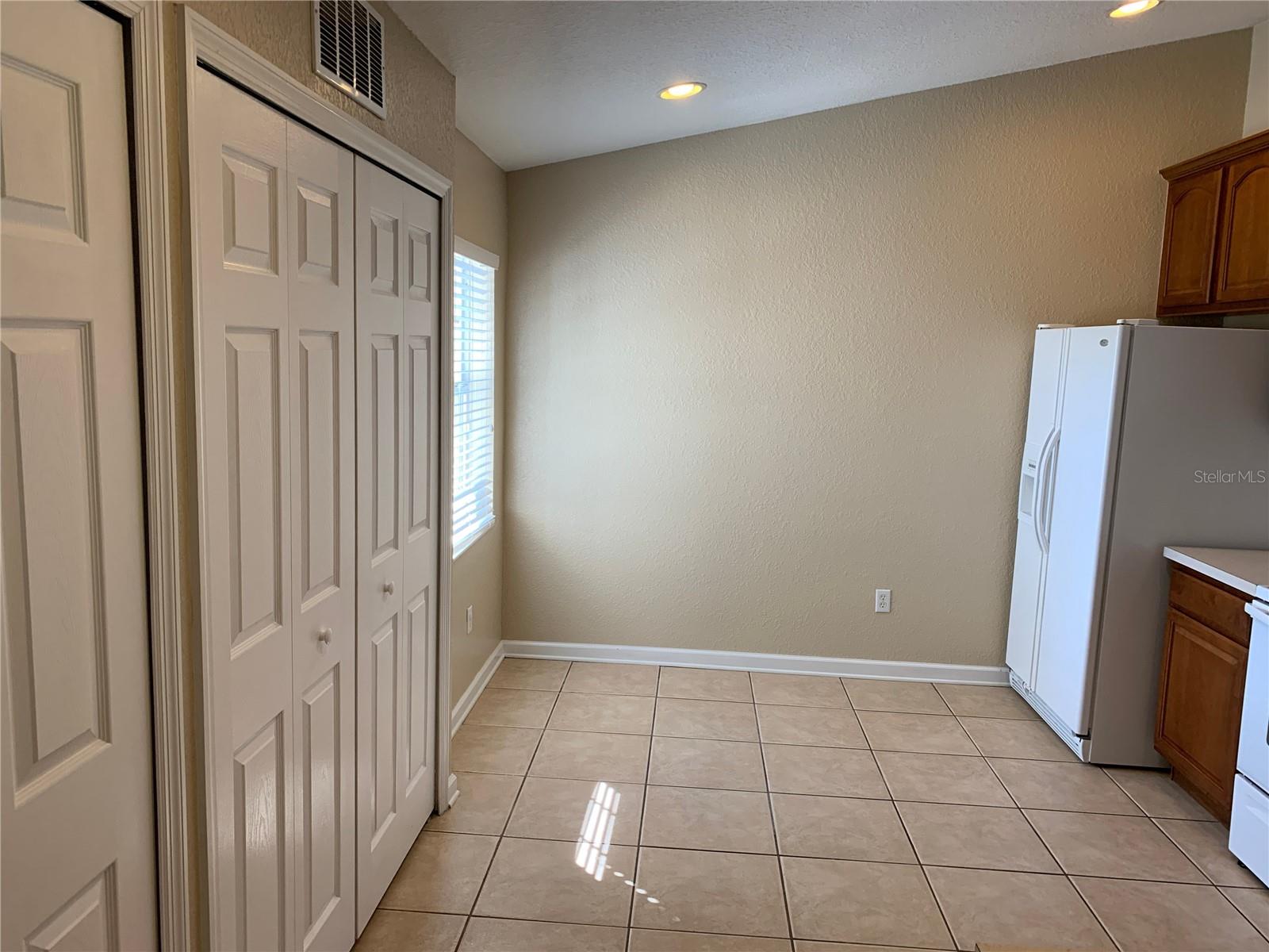 Image 4 of 20 For 5022 Maxon Terrace