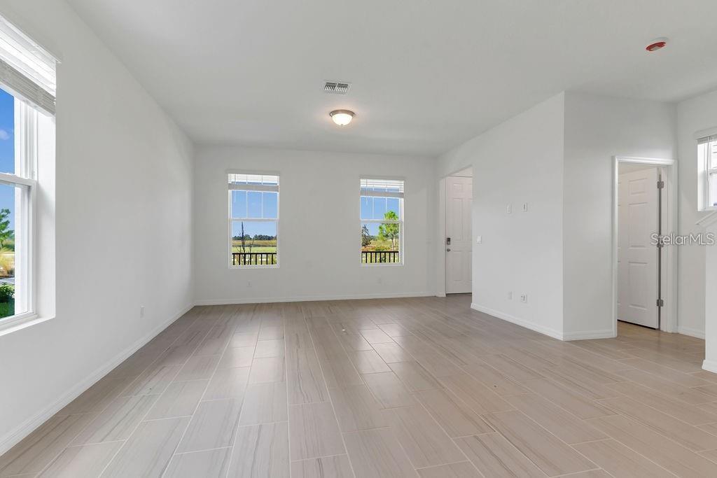 Image 4 of 31 For 4613 Cross Prairie Parkway