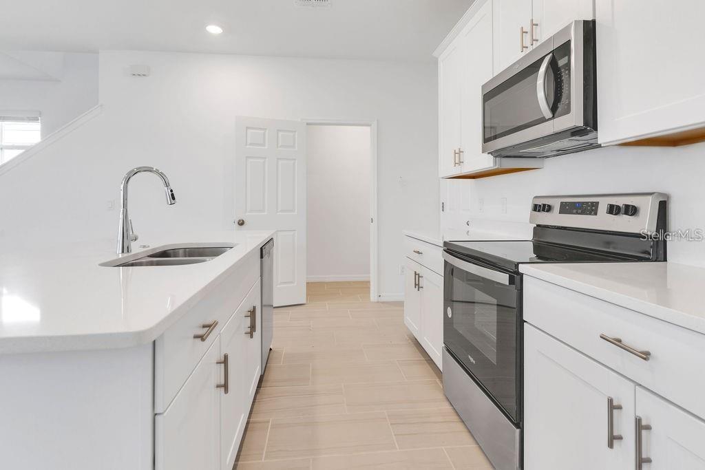 Image 6 of 31 For 4613 Cross Prairie Parkway