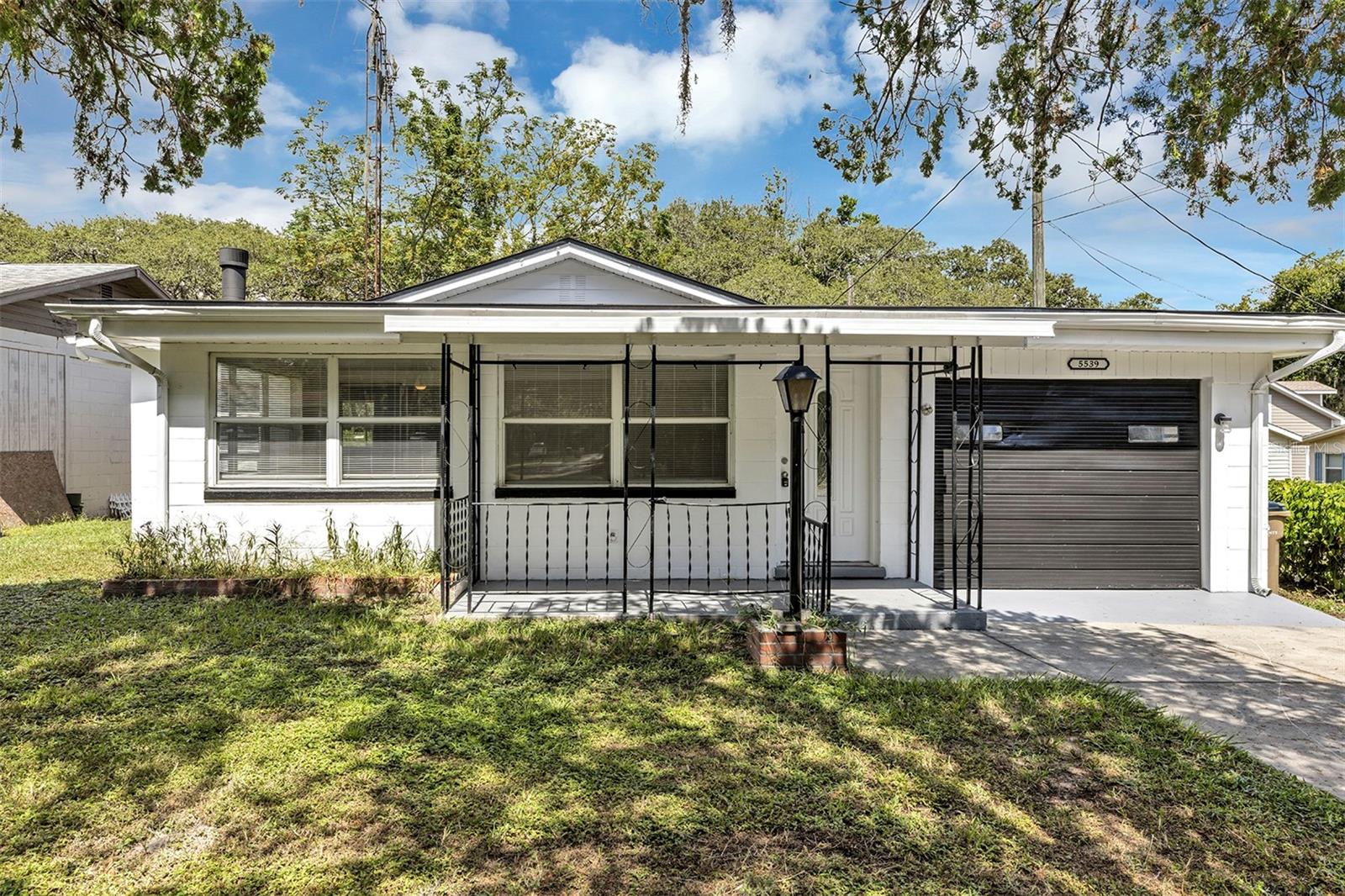 Details for 5539 Bertsville Road, LADY LAKE, FL 32159