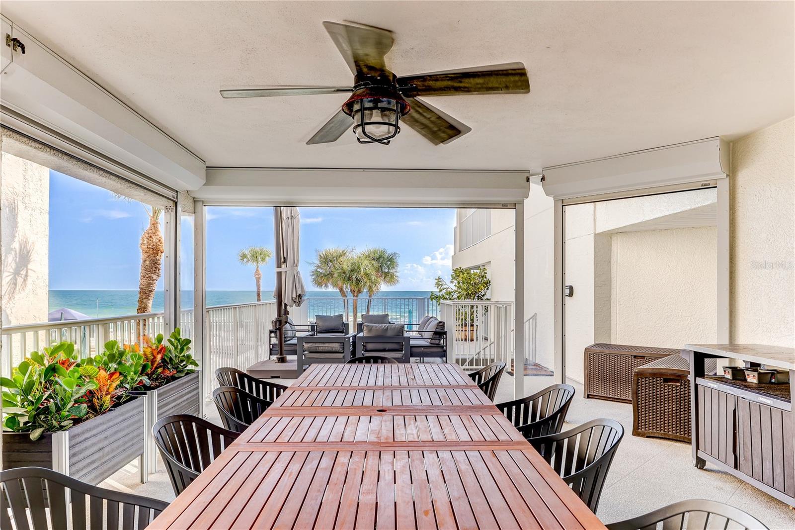 Image 10 of 89 For 16332 Gulf Boulevard 1c