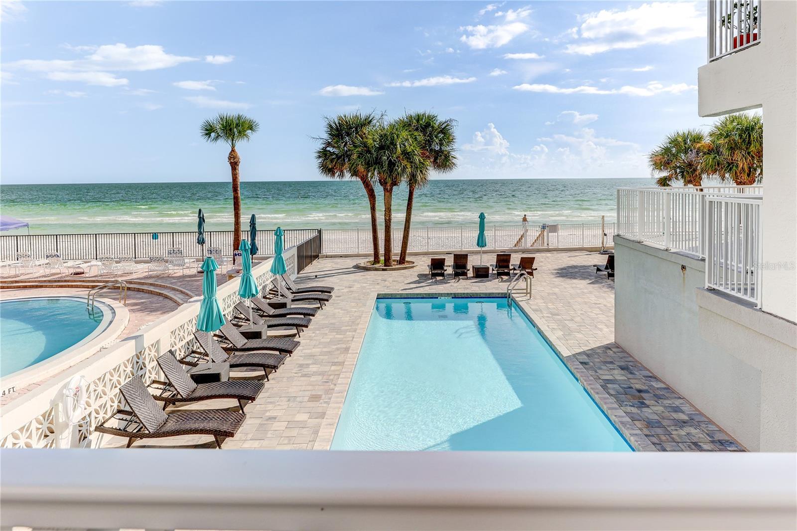 Image 11 of 89 For 16332 Gulf Boulevard 1c