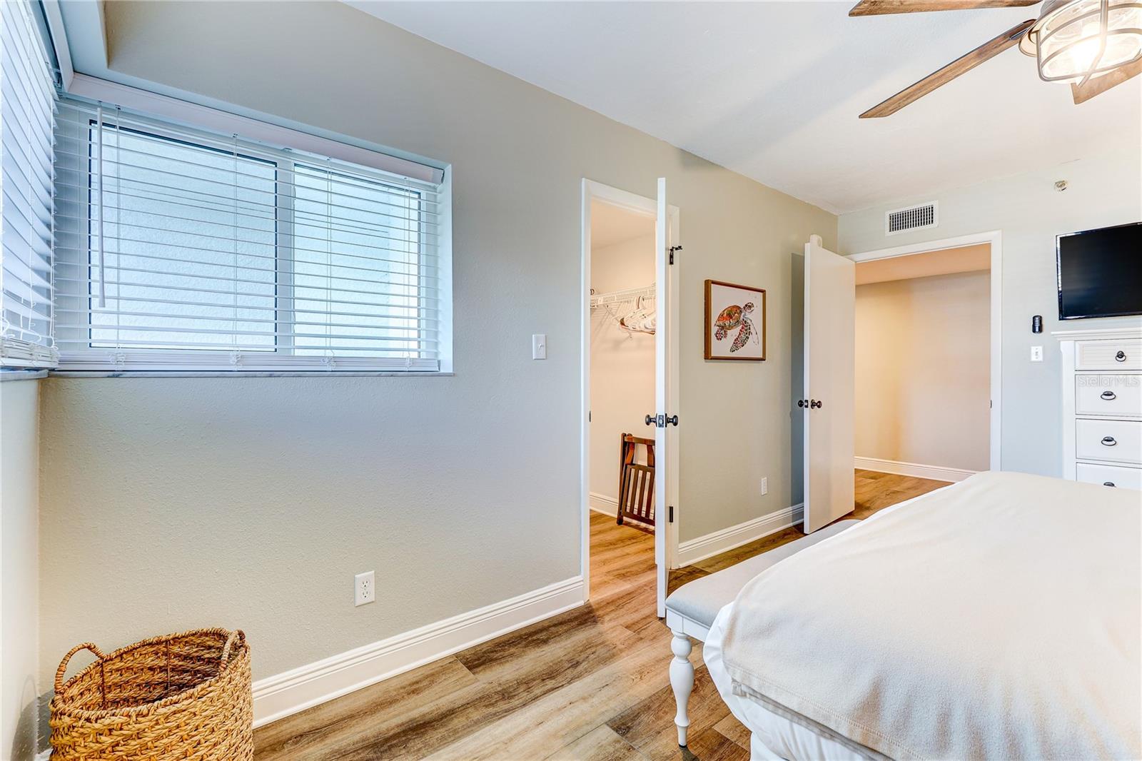 Image 19 of 89 For 16332 Gulf Boulevard 1c