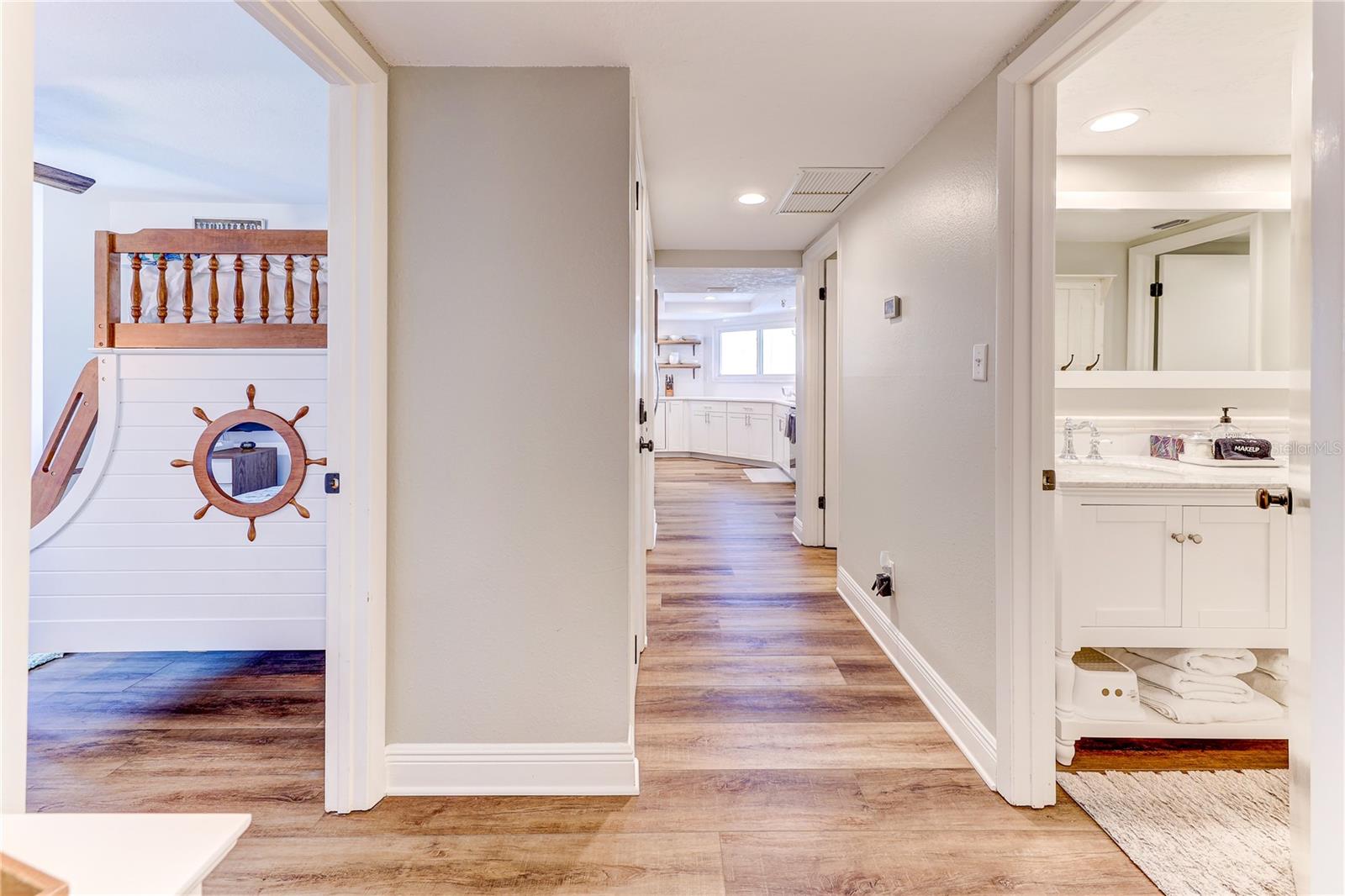 Image 21 of 89 For 16332 Gulf Boulevard 1c