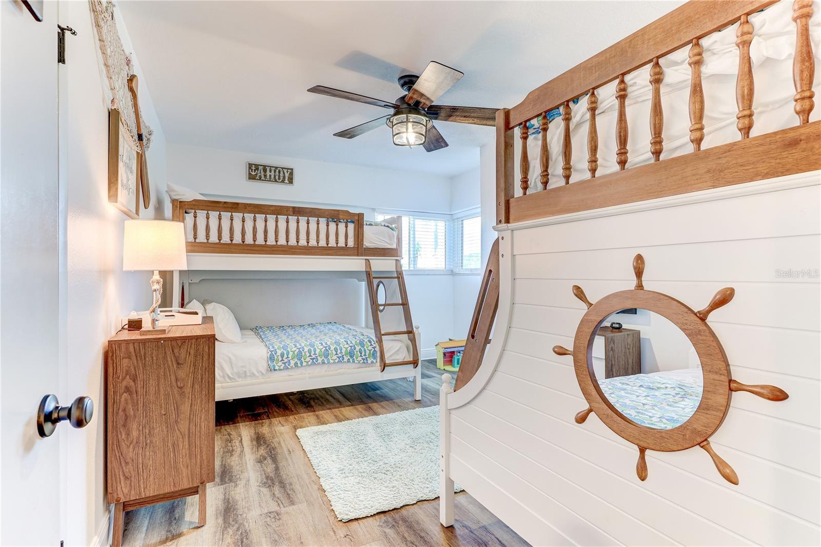 Image 23 of 89 For 16332 Gulf Boulevard 1c