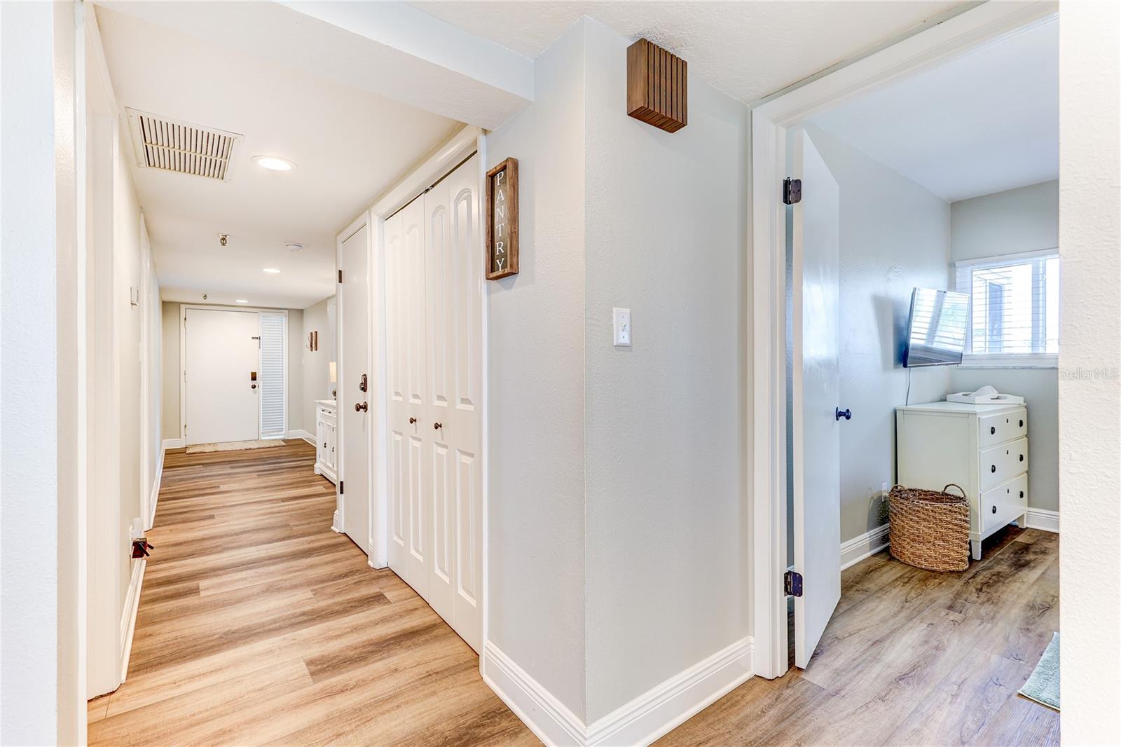 Image 33 of 89 For 16332 Gulf Boulevard 1c
