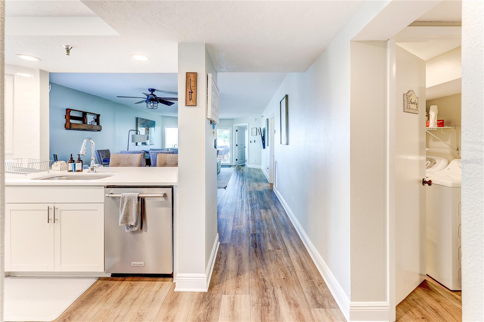Image 37 of 89 For 16332 Gulf Boulevard 1c