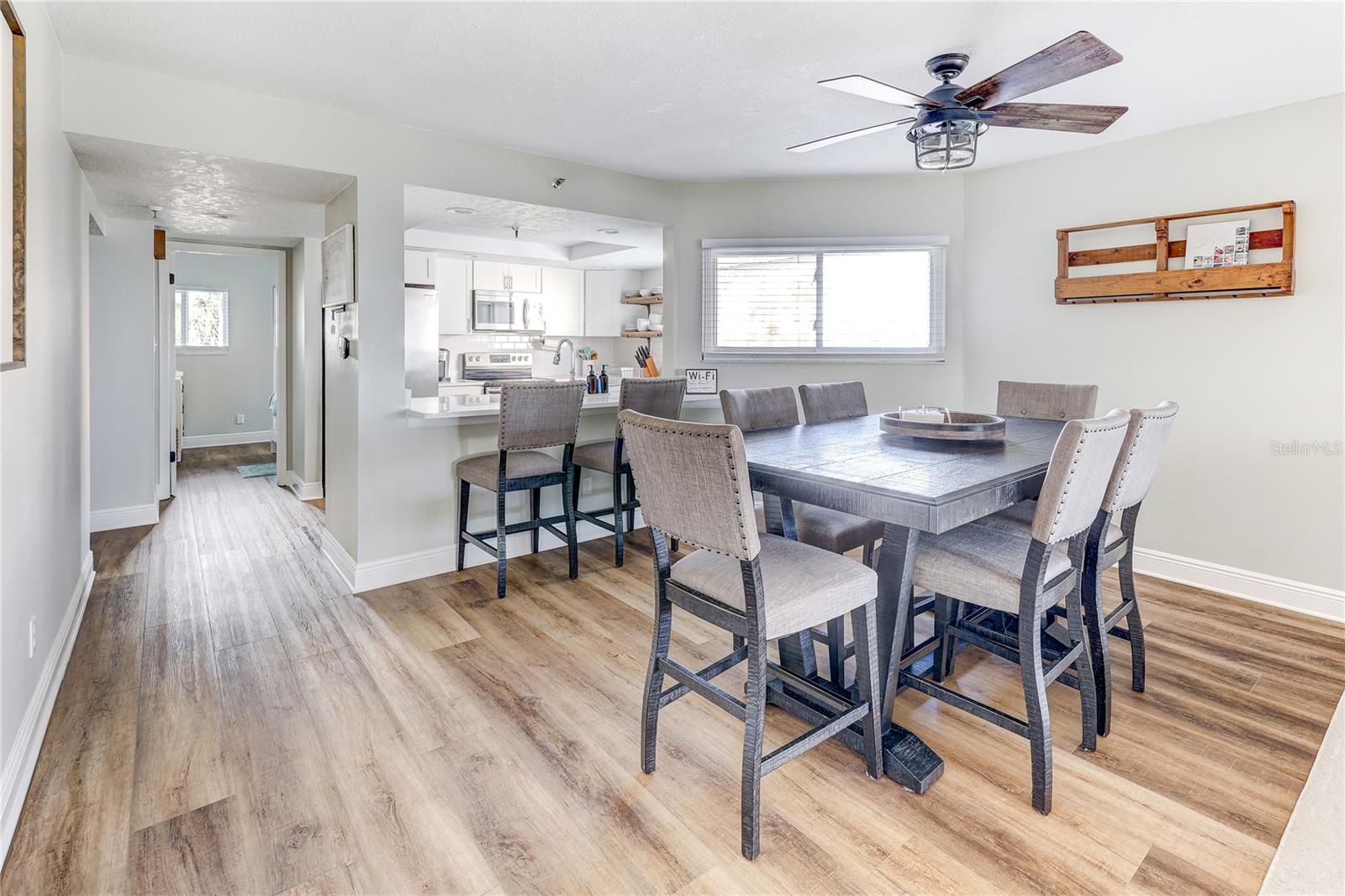 Image 43 of 89 For 16332 Gulf Boulevard 1c