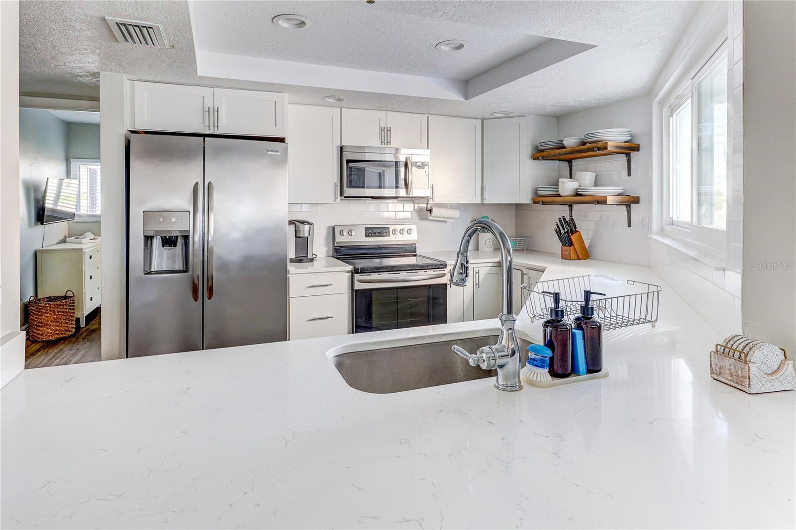 Image 45 of 89 For 16332 Gulf Boulevard 1c