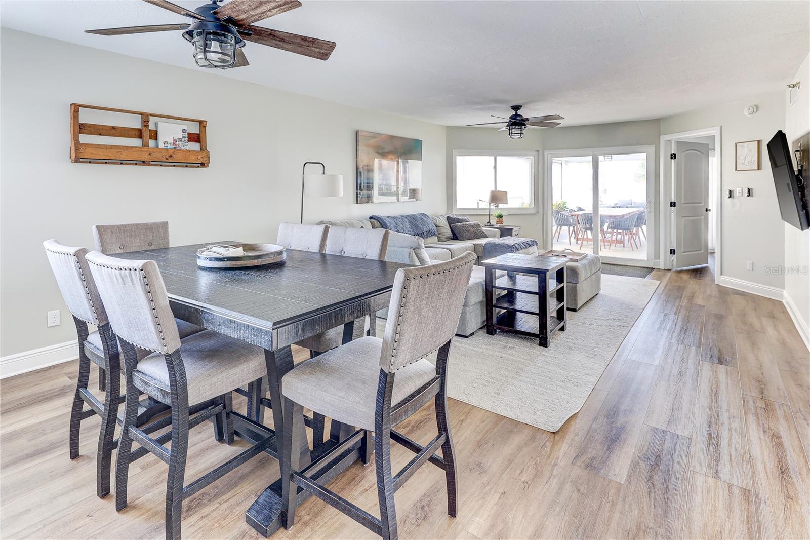 Image 47 of 89 For 16332 Gulf Boulevard 1c
