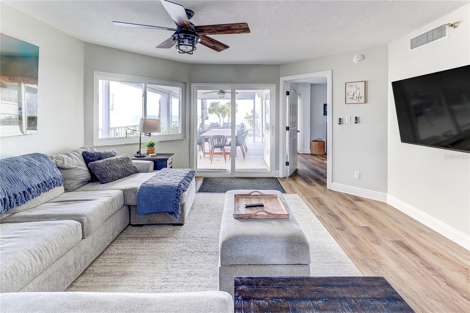 Image 50 of 89 For 16332 Gulf Boulevard 1c