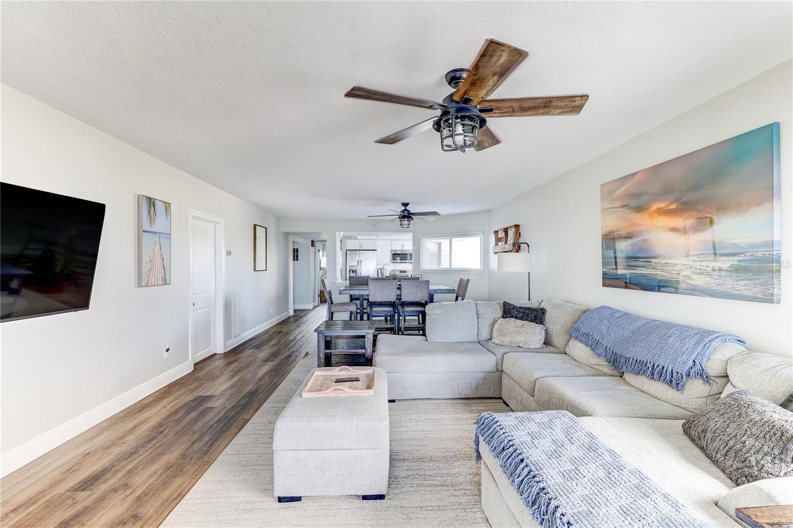 Image 53 of 89 For 16332 Gulf Boulevard 1c