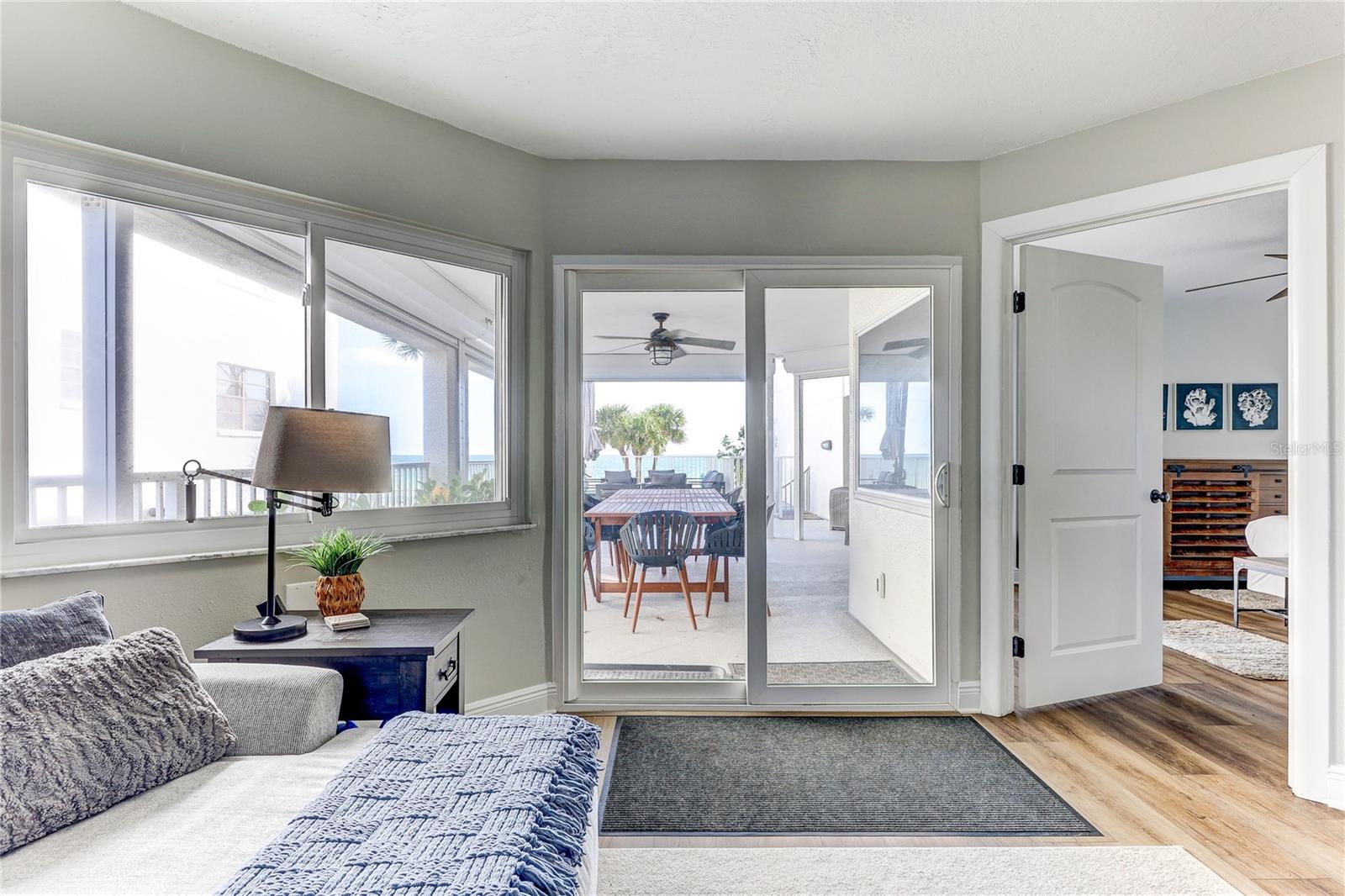 Image 56 of 89 For 16332 Gulf Boulevard 1c