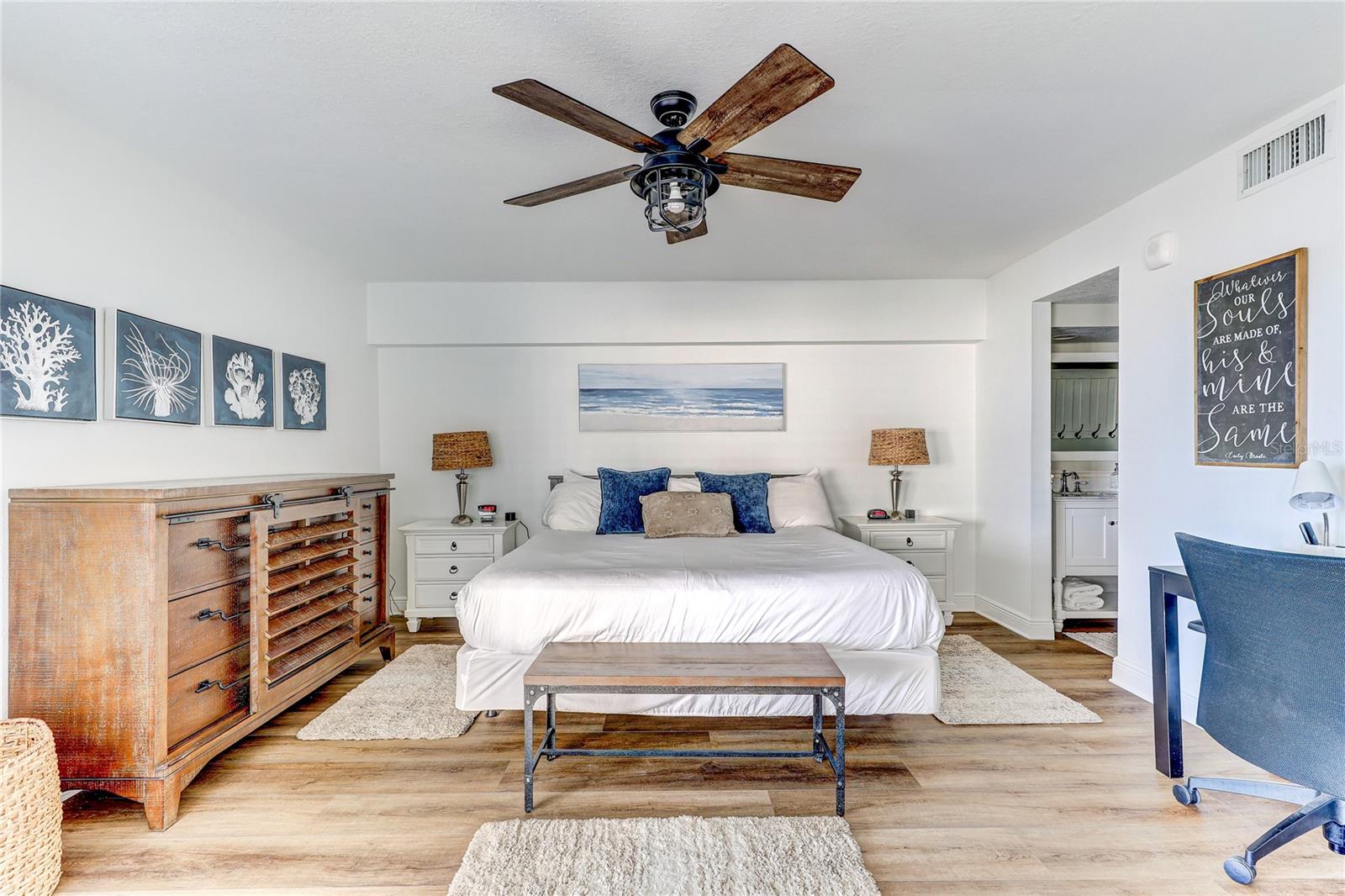 Image 57 of 89 For 16332 Gulf Boulevard 1c