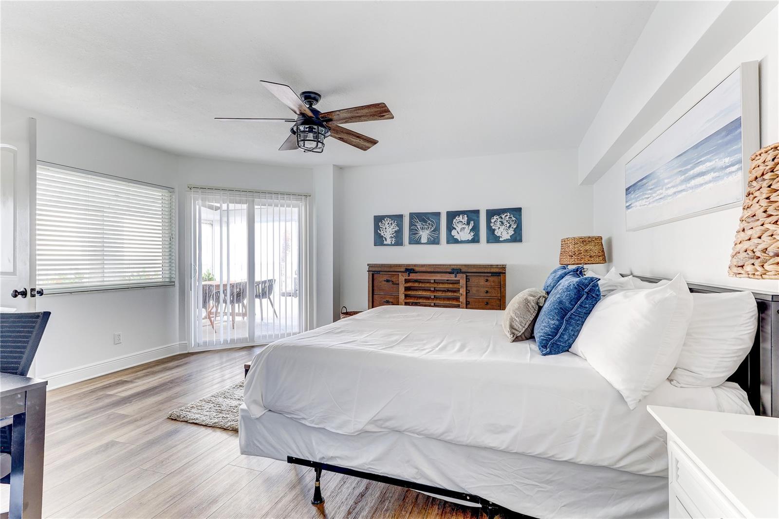 Image 61 of 89 For 16332 Gulf Boulevard 1c
