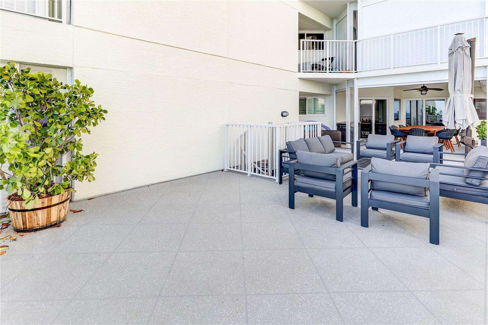 Image 66 of 89 For 16332 Gulf Boulevard 1c