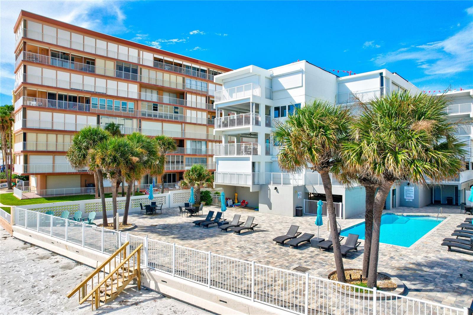 Image 87 of 89 For 16332 Gulf Boulevard 1c