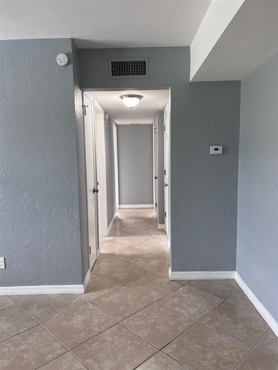 Image 7 of 14 For 618 Colfax Drive