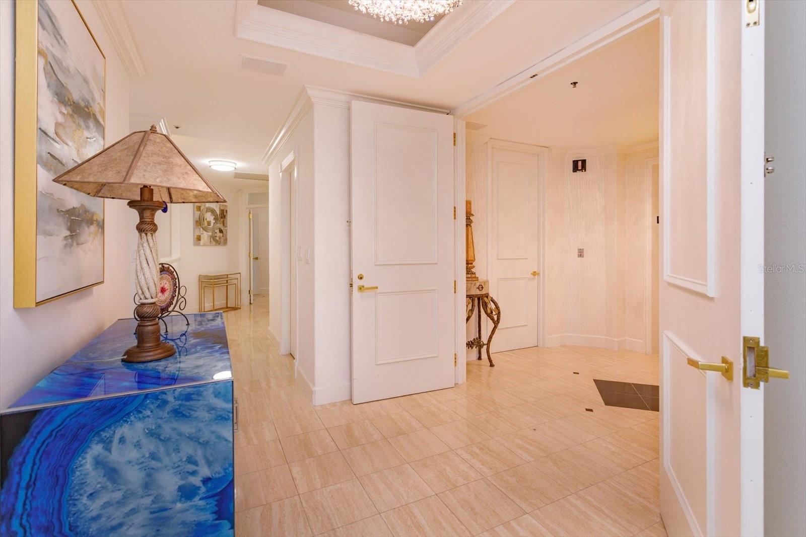 Image 13 of 51 For 1110 Ivanhoe Boulevard 9