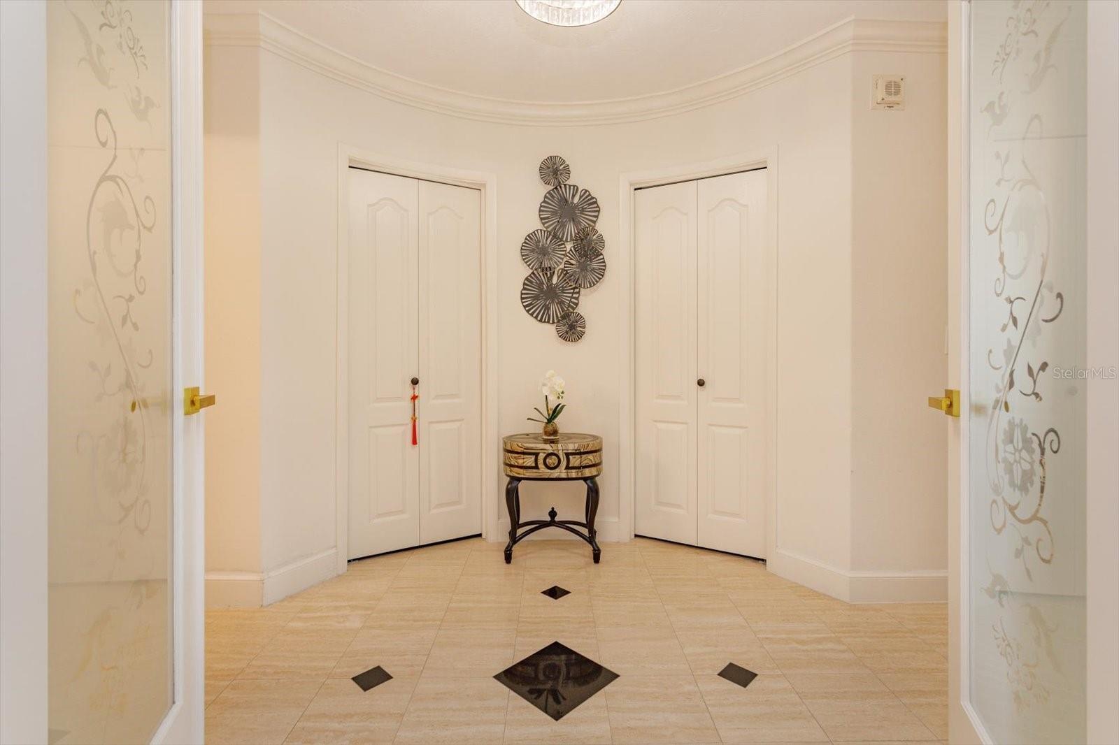 Image 16 of 51 For 1110 Ivanhoe Boulevard 9