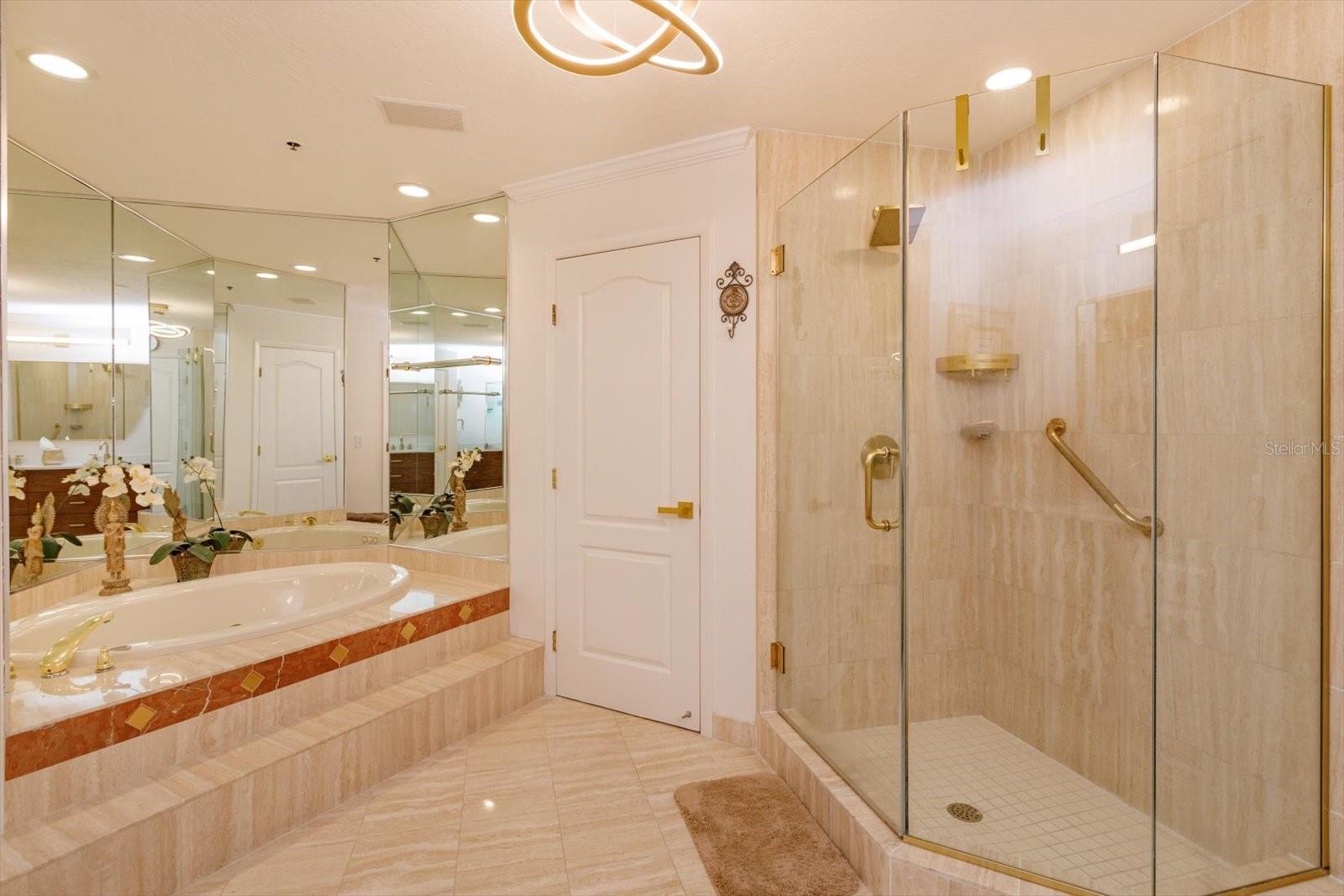 Image 18 of 51 For 1110 Ivanhoe Boulevard 9