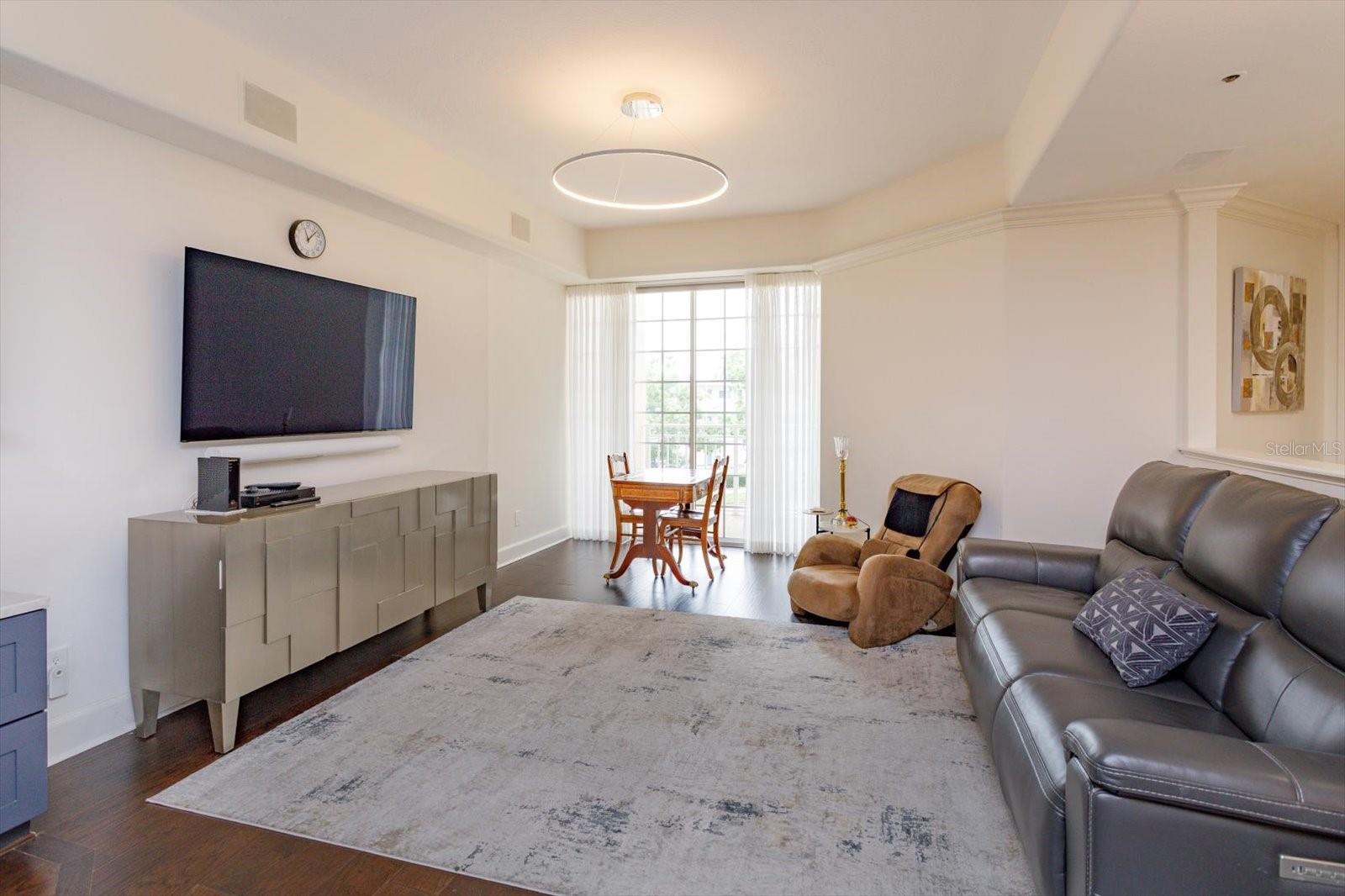 Image 19 of 51 For 1110 Ivanhoe Boulevard 9