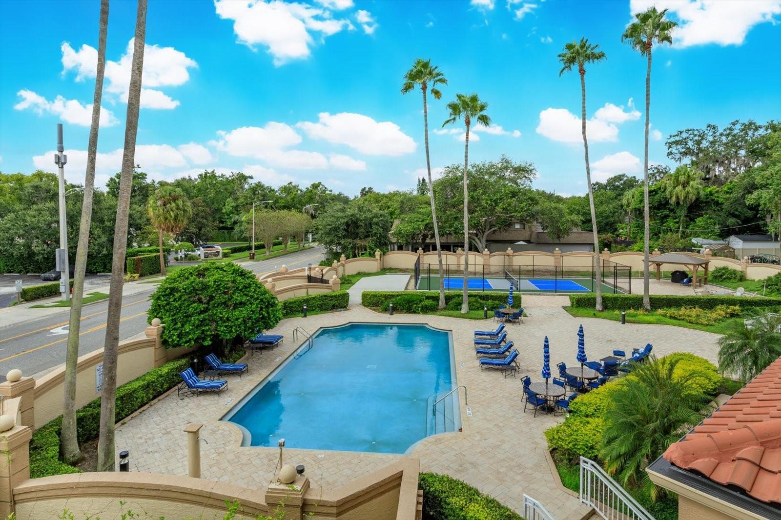 Image 39 of 51 For 1110 Ivanhoe Boulevard 9