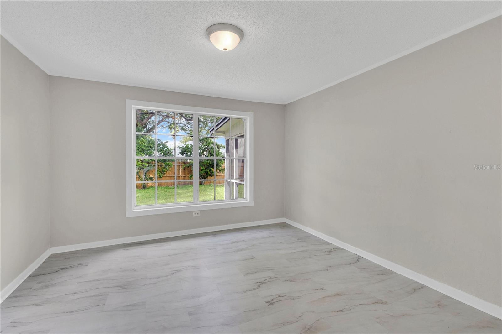 Image 12 of 19 For 4629 Harden Boulevard