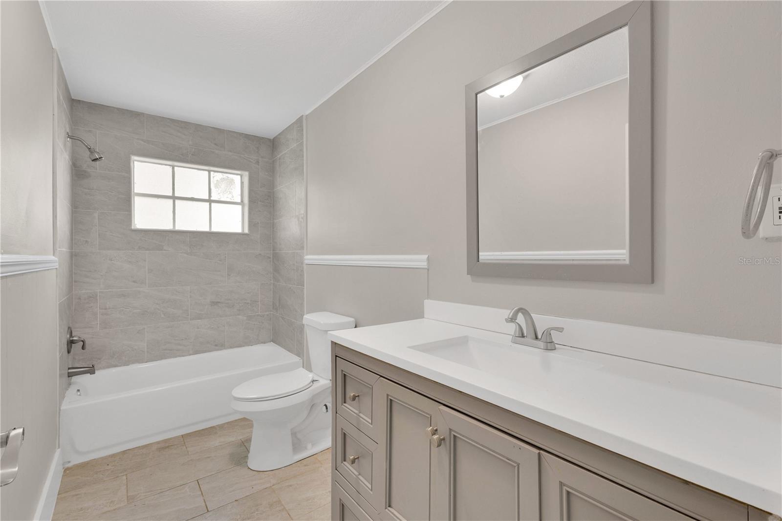 Image 14 of 19 For 4629 Harden Boulevard