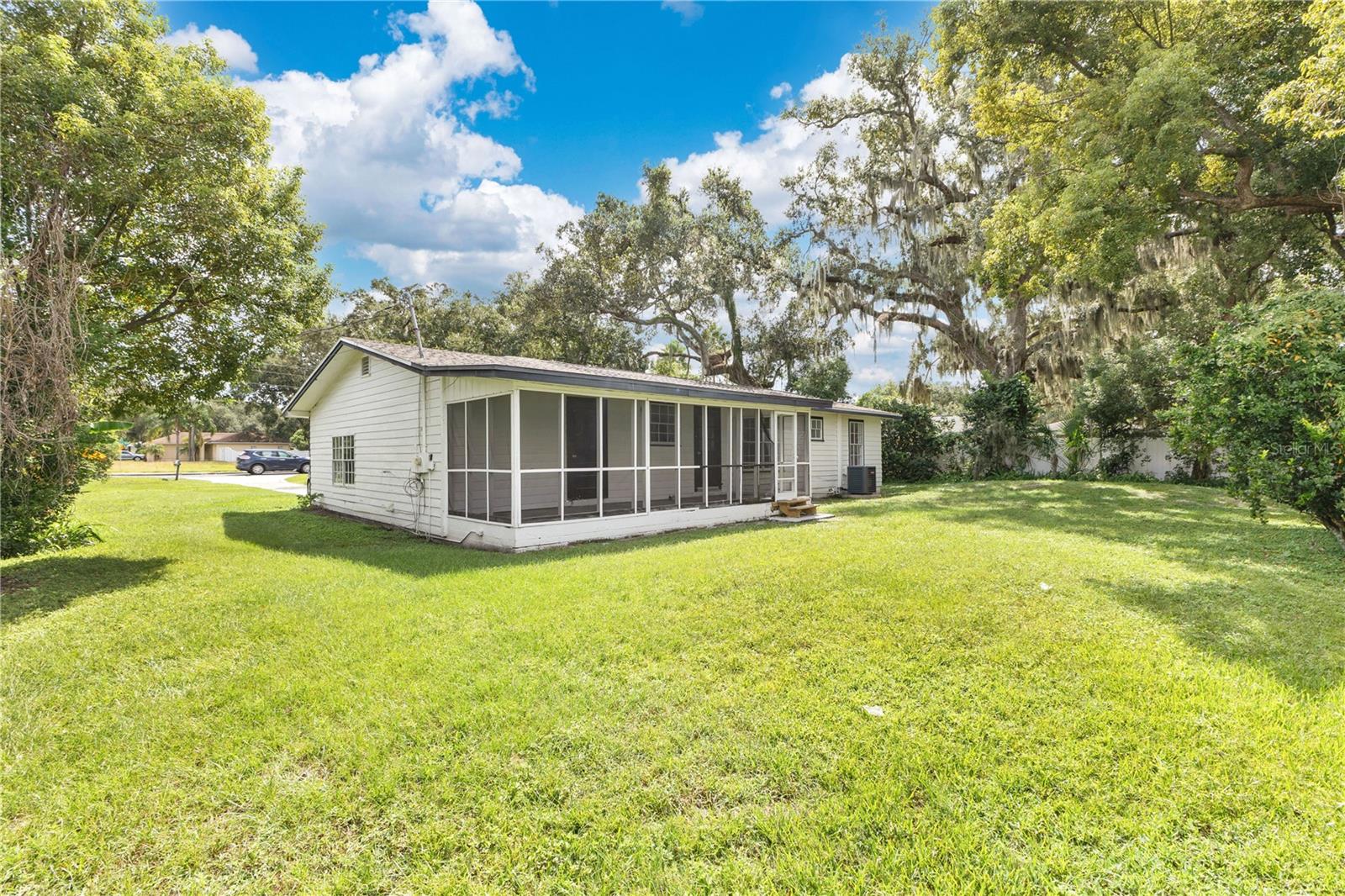 Image 16 of 19 For 4629 Harden Boulevard